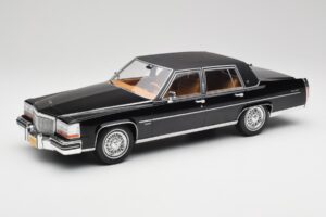Cadillac Fleetwood Brougham Čierny MCG 1:18 MCG18250 Kov