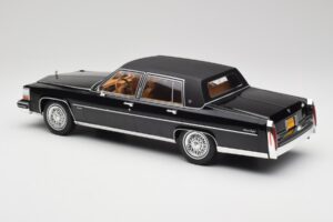 Cadillac Fleetwood Brougham Čierny MCG 1:18 MCG18250 Kov – obrázok 5 z 6