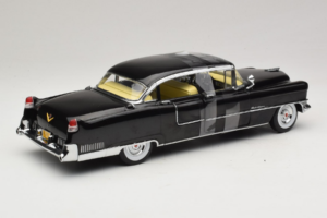 Cadillac Fleetwood Series 60 The Godfather Greenlight 1:18 12949 Kov – obrázok 2 z 6