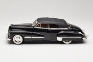 Cadillac Series 62 Čierny Anson 1:18 30345 Kov – obrázok 4 z 8