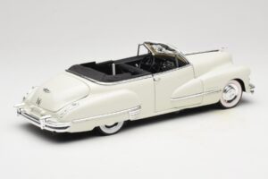 Cadillac Series 62 Kabriolet Biely Anson 1:18 30335 Kov – obrázok 3 z 8