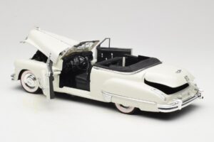 Cadillac Series 62 Kabriolet Biely Anson 1:18 30335 Kov – obrázok 5 z 8