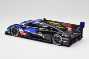 Cadillac V-Series.R LMDh #2 E. Bamber / A. Lynn / R. Westbrook Chip Ganassi Racing 24 Hours of Le Mans 2023 TopSpeed 1:18 TS0 – obrázok 4 z 5