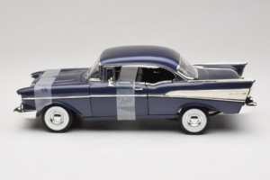 Chevrolet American Graffiti Movie Car American Muscle 1:18 36604 Kov – obrázok 2 z 4