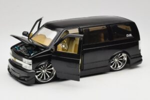 Chevrolet Astro Van Tuned Čierny Jada 1:18 63122 Kov – obrázok 2 z 8