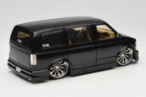 Chevrolet Astro Van Tuned Čierny Jada 1:18 63122 Kov – obrázok 3 z 8