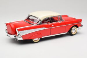 Chevrolet Bel Air Matador Červený & India Slonová Kosť Road Legends 1:18 92109 Kov – obrázok 3 z 8