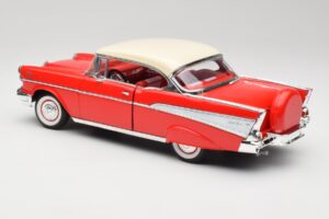 Chevrolet Bel Air Matador Červený & India Slonová Kosť Road Legends 1:18 92109 Kov – obrázok 7 z 8