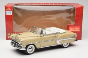 Chevrolet Bel Air Kabriolet Krémový Sun Star 1:18 1623 Kov – obrázok 8 z 8