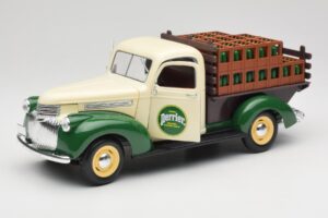 Chevrolet Brasseur Perrier Delivery Van Zelený Solido 1:18 203243 Kov – obrázok 2 z 8