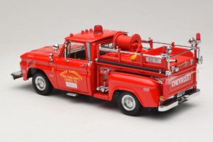 Chevrolet C-20 Fire Truck Sun Star 1:18 1383 Kov – obrázok 5 z 6