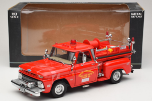Chevrolet C-20 Fire Truck Sun Star 1:18 1383 Kov – obrázok 6 z 6