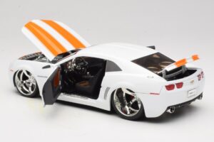 Chevrolet Camaro Concept Tuned Biely Jada 1:18 63014 Kov – obrázok 5 z 8