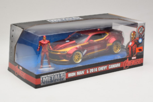 Chevrolet Camaro Iron Man S Figúrkou Metals Diecast 1:24 99724 Kov – obrázok 2 z 3
