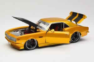 Chevrolet Camaro Z/28 Zlatý Maisto 1:18 31066 Kov – obrázok 2 z 8