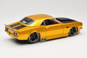 Chevrolet Camaro Z/28 Zlatý Maisto 1:18 31066 Kov – obrázok 3 z 8