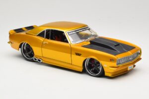 Chevrolet Camaro Z/28 Zlatý Maisto 1:18 31066 Kov – obrázok 6 z 8