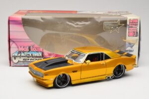 Chevrolet Camaro Z/28 Zlatý Maisto 1:18 31066 Kov – obrázok 8 z 8