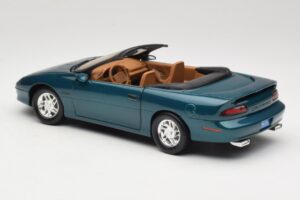 Chevrolet Camaro Z28 Kabriolet Zelený American Muscle 1:18 7231D0 Kov – obrázok 7 z 8