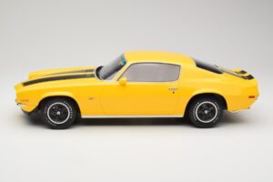 Chevrolet Camaro Z28 RS Daytona Yellow Otto 1:12 G085 Živica – obrázok 3 z 6