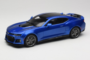 Chevrolet Camaro ZL1 Gen 6 Modrý GT Spirit 1:18 GT177 Živica