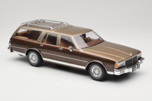 Chevrolet Caprice Estate Wagon Beige MCG 1:18 MCG18476 Kov – obrázok 4 z 6