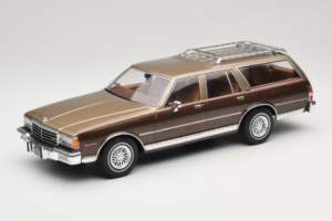 Chevrolet Caprice Estate Wagon Beige MCG 1:18 MCG18476 Kov