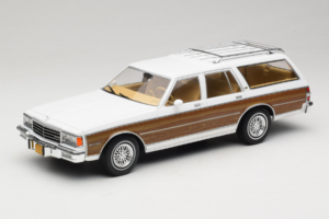 Chevrolet Caprice Estate Wagon Biely MCG 1:18 MCG18475 Kov