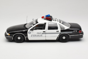 Chevrolet Caprice Glendale Polícia UT Models 1:18 21026 Kov – obrázok 4 z 8