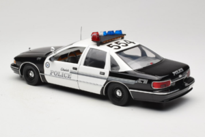 Chevrolet Caprice Glendale Polícia UT Models 1:18 21026 Kov – obrázok 7 z 8
