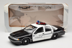 Chevrolet Caprice Glendale Polícia UT Models 1:18 21026 Kov – obrázok 8 z 8