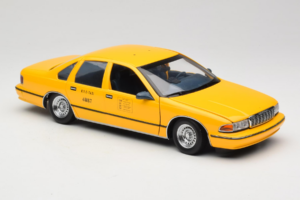 Chevrolet Caprice Taxík NYC UT Models 1:18 180142095-O1 Kov – obrázok 6 z 8