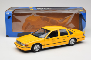 Chevrolet Caprice Taxík NYC UT Models 1:18 180142095-O1 Kov – obrázok 8 z 8