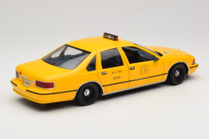 Chevrolet Caprice NYC Taxi UT Models 1:18 180142095 Kov – obrázok 3 z 8