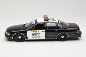 Chevrolet Caprice Kalifornia Polícia UT Models 1:18 180142098 Kov – obrázok 4 z 8