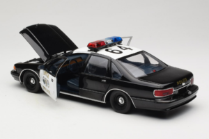 Chevrolet Caprice Kalifornia Polícia UT Models 1:18 180142098 Kov – obrázok 5 z 8