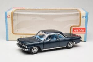 Chevrolet Corvair Tmavomodrý Sun Star 1:18 1482 Kov – obrázok 8 z 8