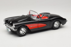 Chevrolet Corvette C1 Čierny & Červený Bburago 1:18 3034-M1 Kov