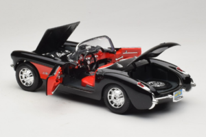 Chevrolet Corvette C1 Čierny & Červený Bburago 1:18 3034-M1 Kov – obrázok 5 z 8