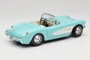 Chevrolet Corvette C1 Modrý & Biely Bburago 1:18 3024-M2 Kov – obrázok 3 z 8
