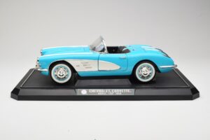 Chevrolet Corvette C1 Hard Top Modrý Solido 1:12 1202-M1 Kov – obrázok 4 z 8