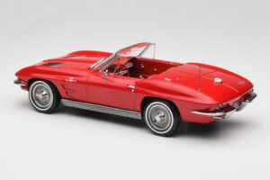 Chevrolet Corvette C2 Sting Ray Kabriolet Riverside Red Norev 1:18 189056 Kov – obrázok 5 z 6