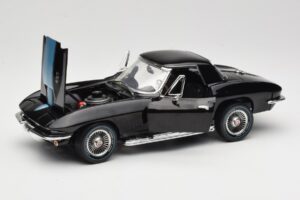 Chevrolet Corvette C2 Čierny American Muscle 1:18 AMM1099/06 Kov – obrázok 2 z 8