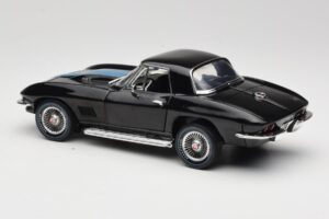 Chevrolet Corvette C2 Čierny American Muscle 1:18 AMM1099/06 Kov – obrázok 7 z 8