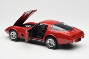 Chevrolet Corvette C3 Červený UT Models 1:18 21073 Kov – obrázok 5 z 8
