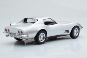 Chevrolet Corvette C3 Strieborný Norev 1:18 189032 Kov – obrázok 2 z 6