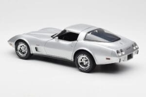 Chevrolet Corvette C3 Strieborný UT Models 1:18 21072 Kov – obrázok 7 z 8