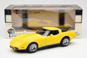 Chevrolet Corvette C3 Žltý UT Models 1:18 21074 Kov – obrázok 8 z 8