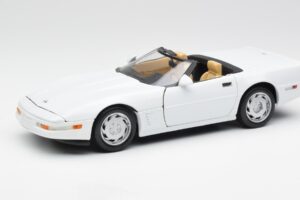 Chevrolet Corvette C4 Kabriolet Biely Maisto 1:18 32830 Kov