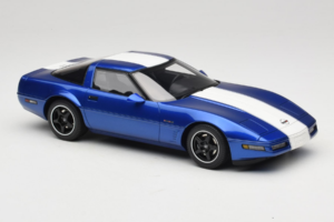 Chevrolet Corvette C4 Grand Sport Admiral Blue GT Spirit 1:18 GT538 Živica – obrázok 4 z 6